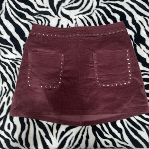 Abercombie and fitch burgundy fall autumn mini skirt Gypsy studded size 4 - Picture 1 of 9